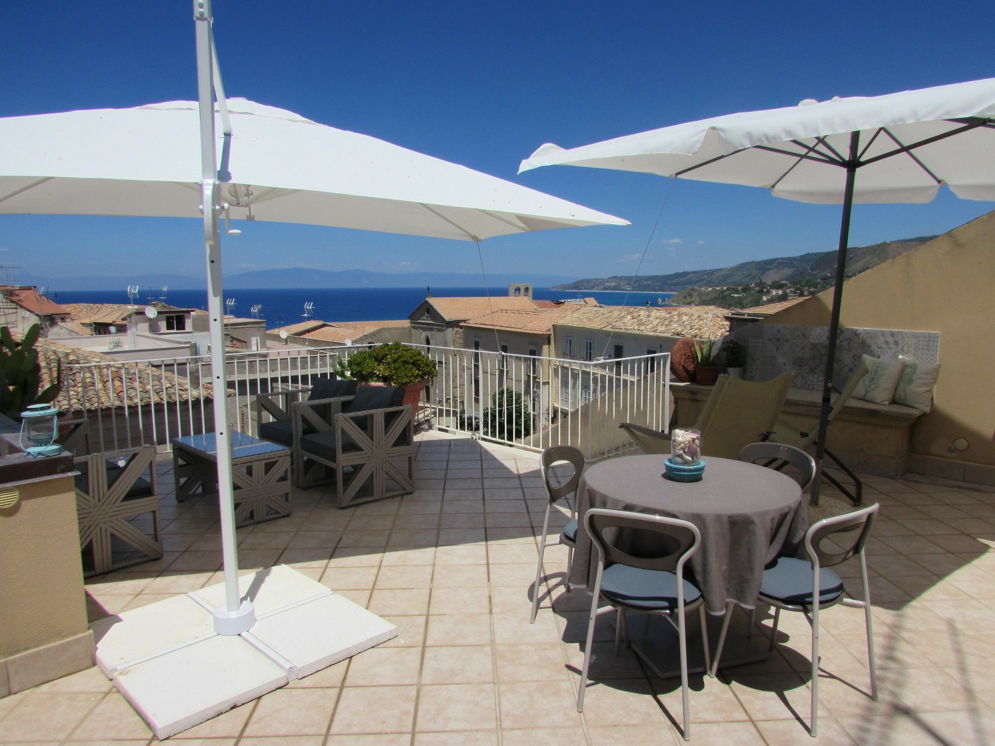 Le Terrazze Bed & Breakfast Tropea Exterior photo